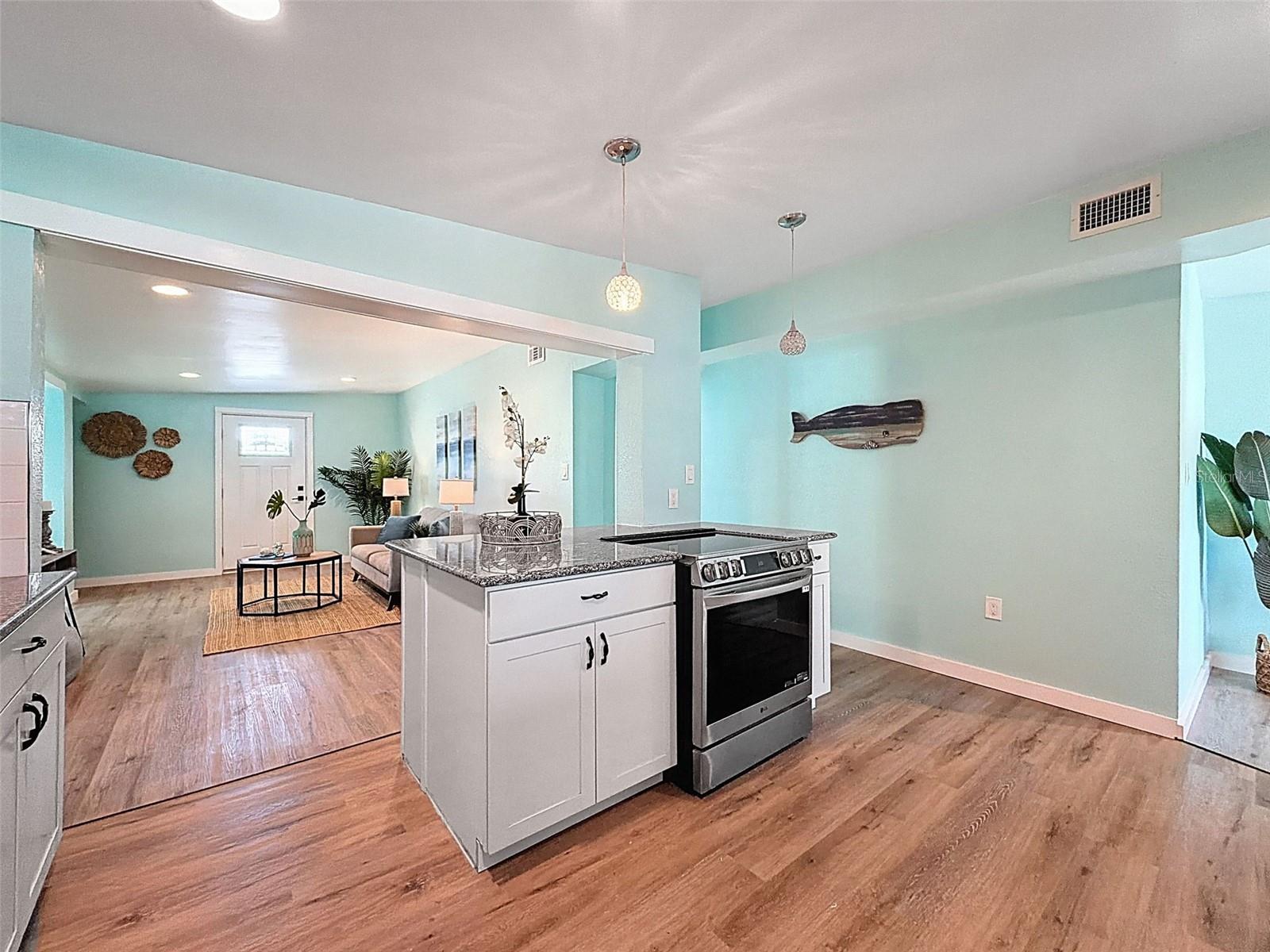 Image 9 of 68 For 6827 Sanderling Lane