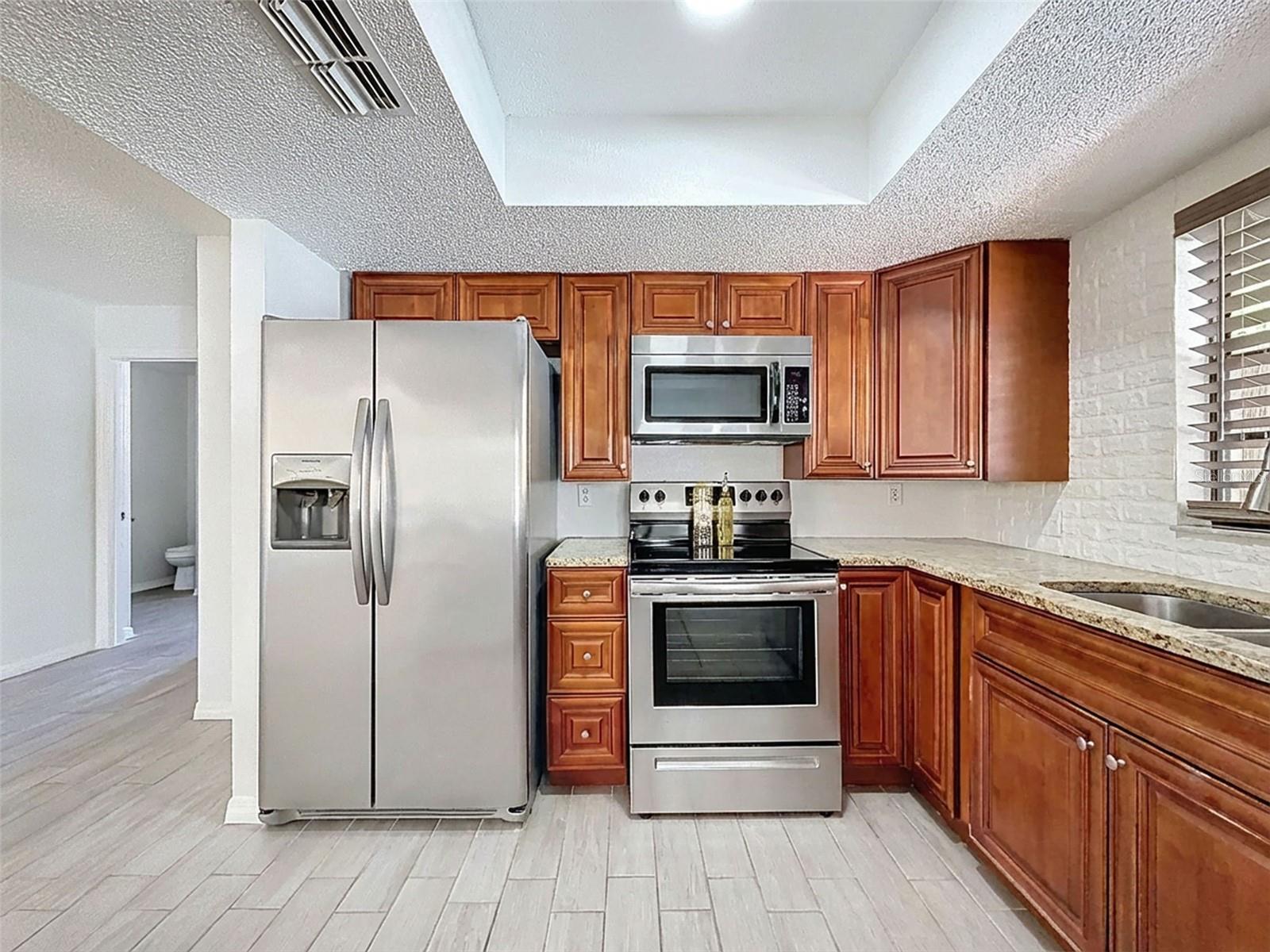 Image 15 of 33 For 7410 Dundee Court