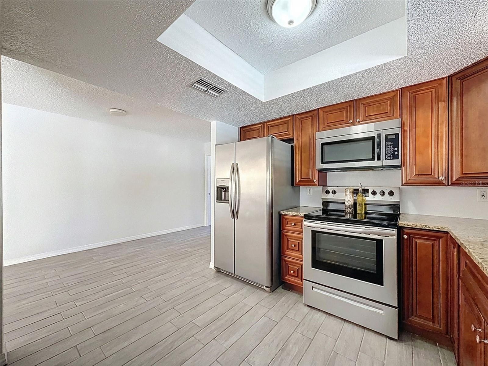 Image 16 of 33 For 7410 Dundee Court