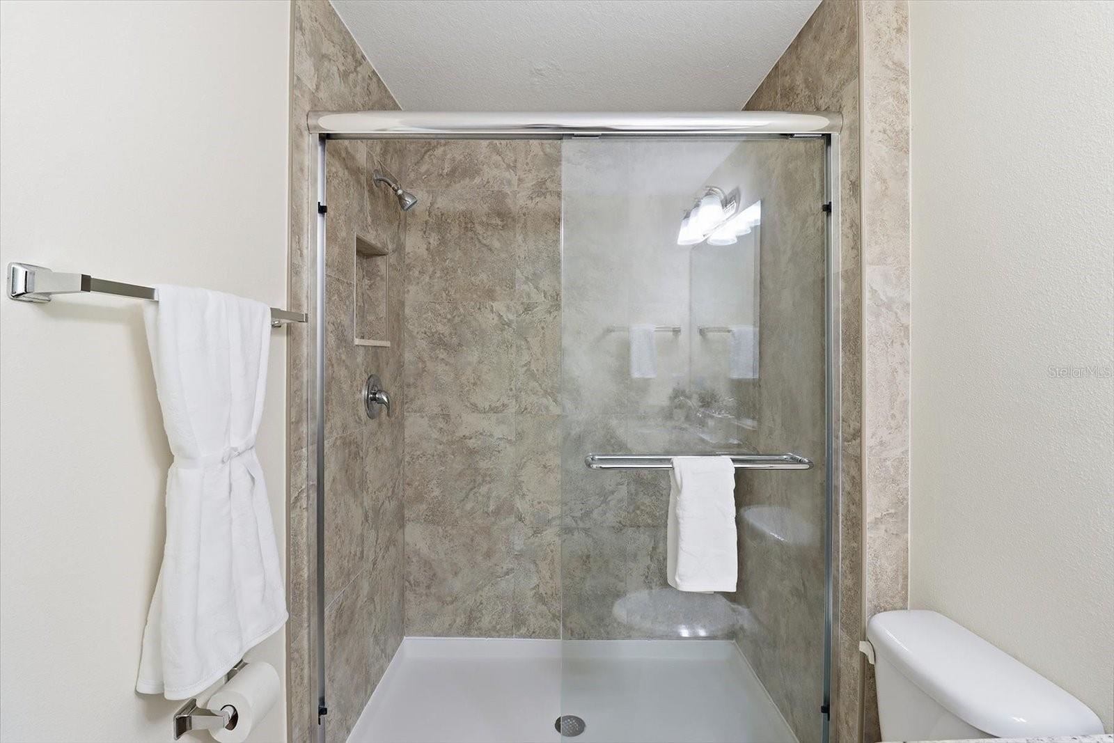 Image 21 of 41 For 5041 Royal Palms Way 202