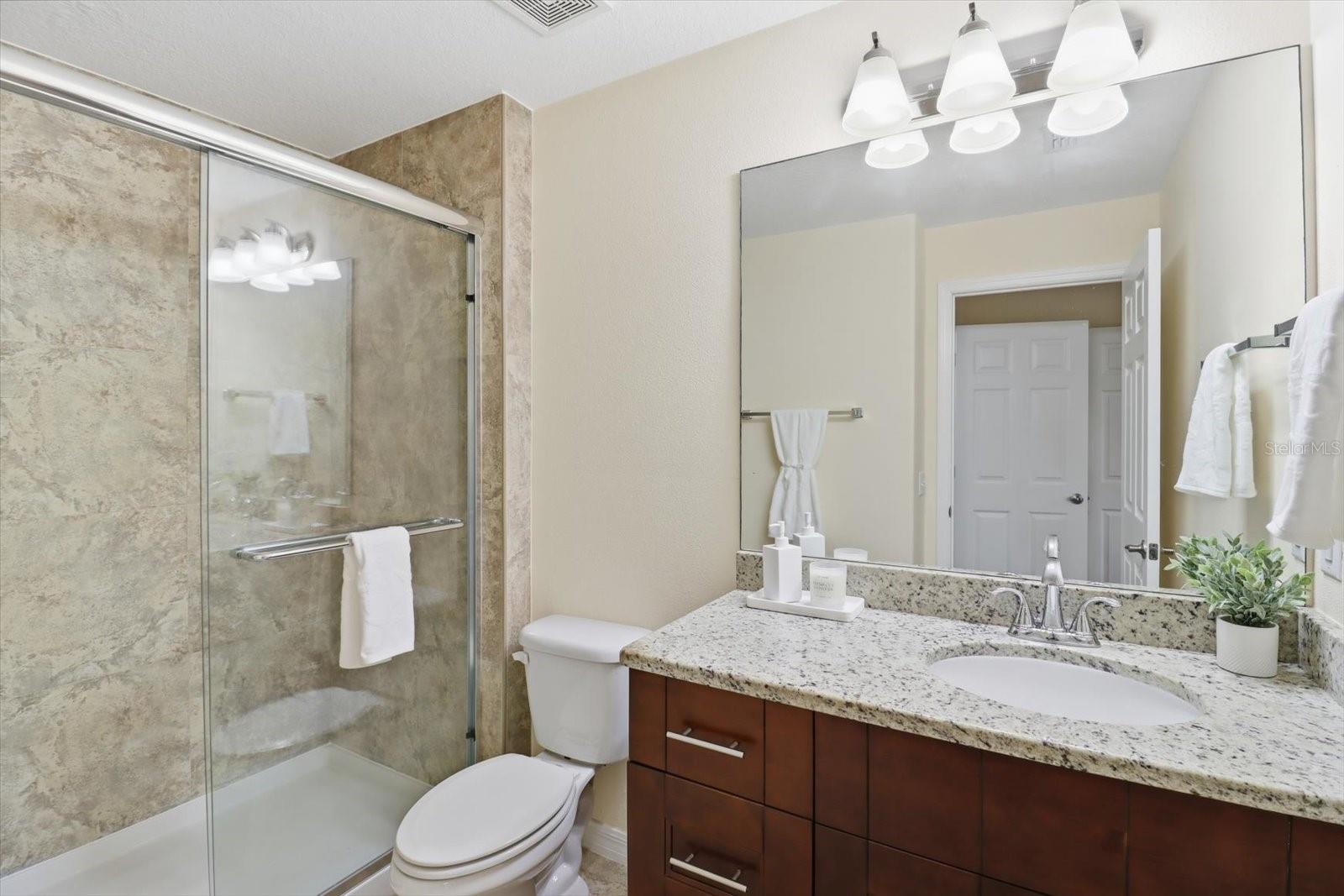 Image 26 of 41 For 5041 Royal Palms Way 202