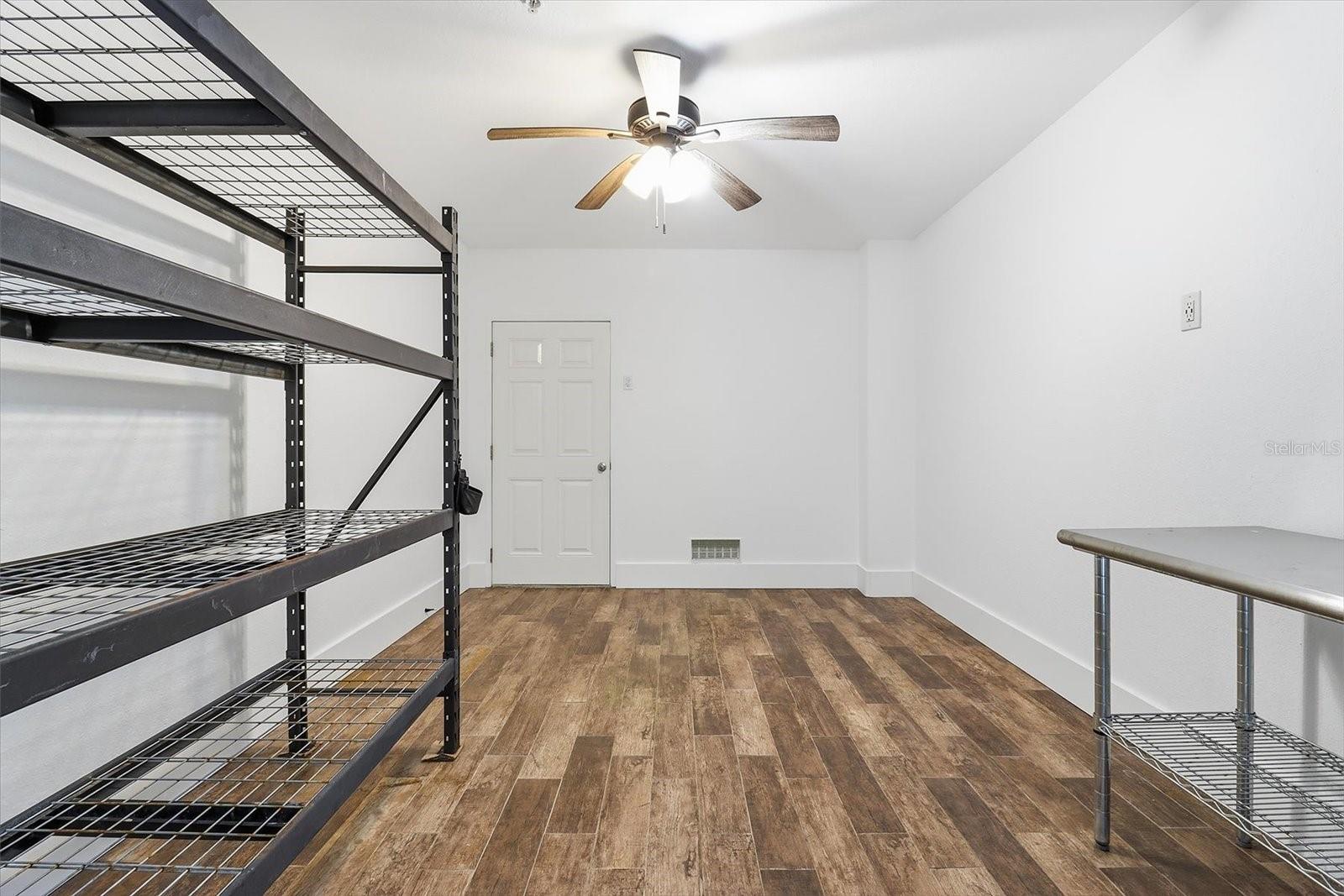 Image 31 of 41 For 5041 Royal Palms Way 202