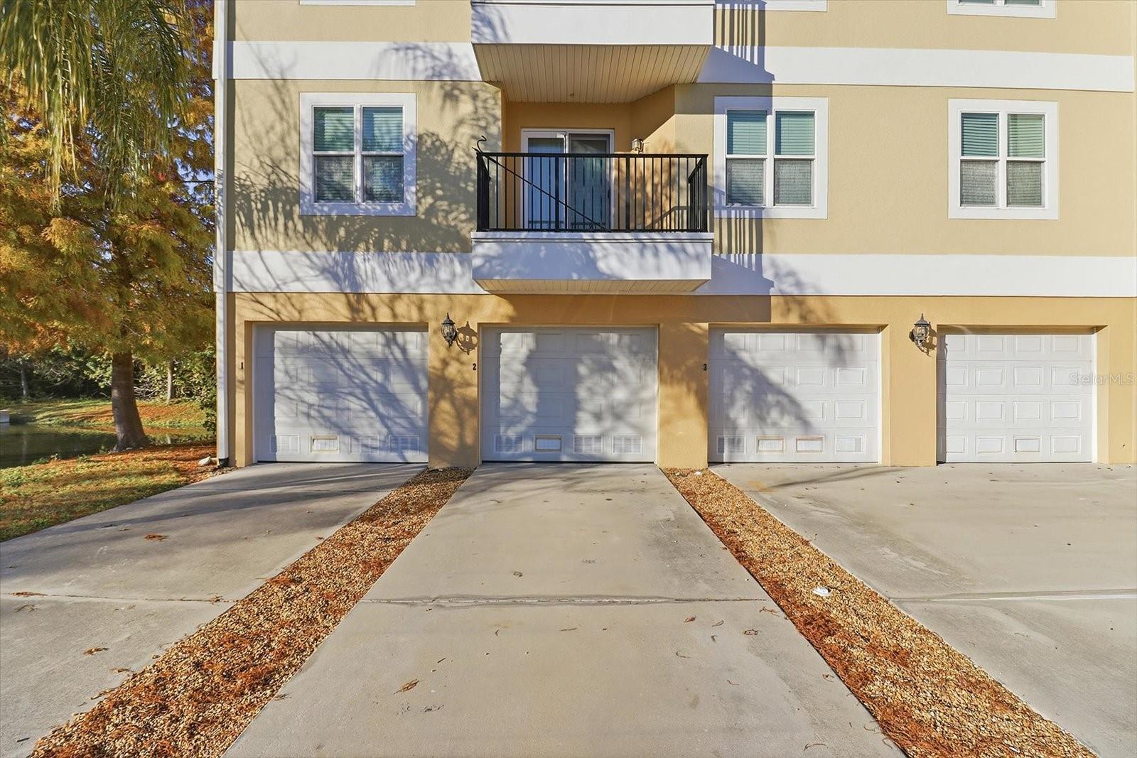 Image 5 of 41 For 5041 Royal Palms Way 202