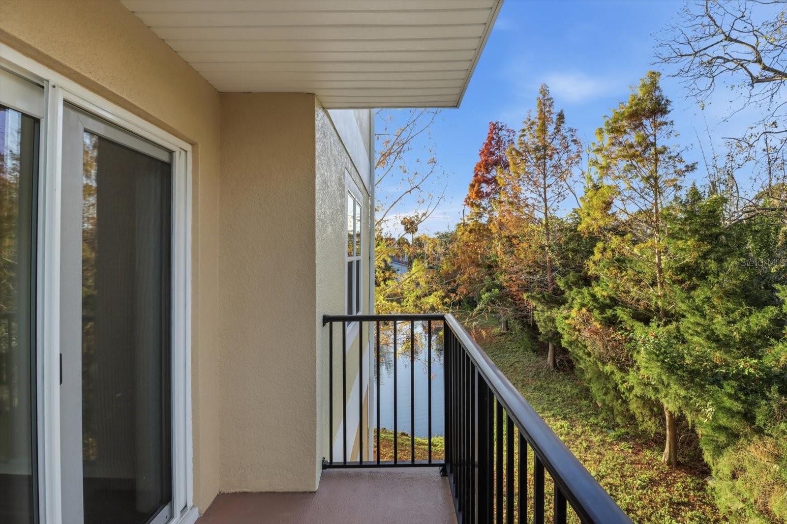 Image 9 of 41 For 5041 Royal Palms Way 202