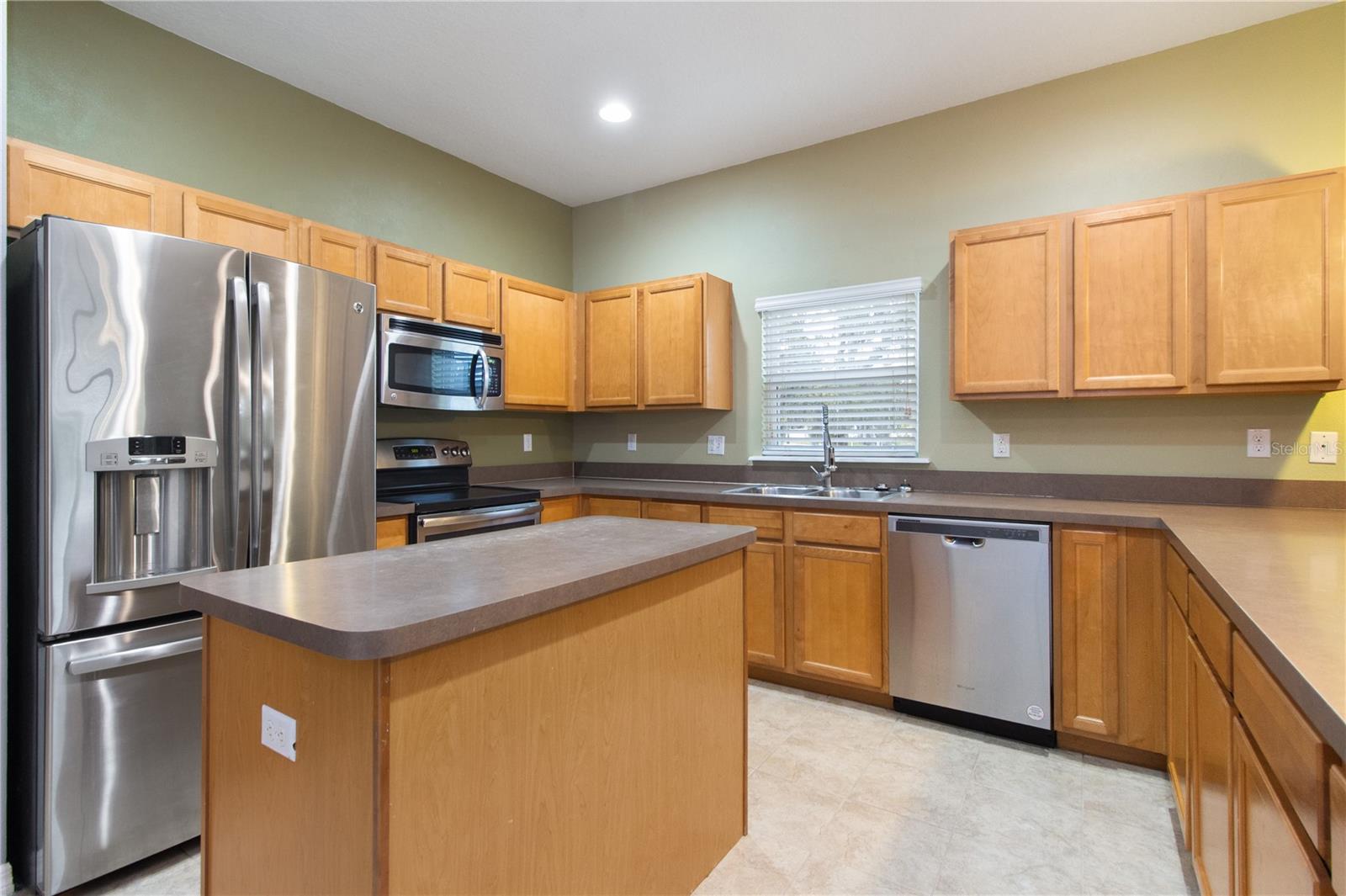 Image 34 of 46 For 13222 Weatherstone Drive