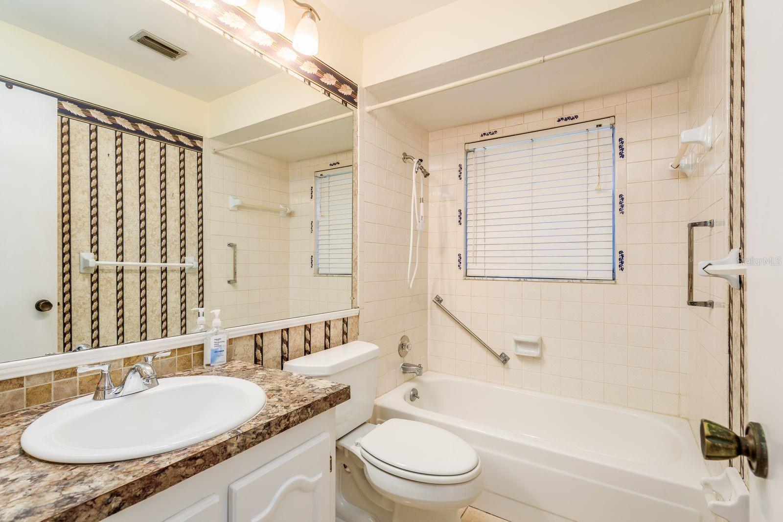 Listing photo id 17 for 11737 Bayonet Lane A