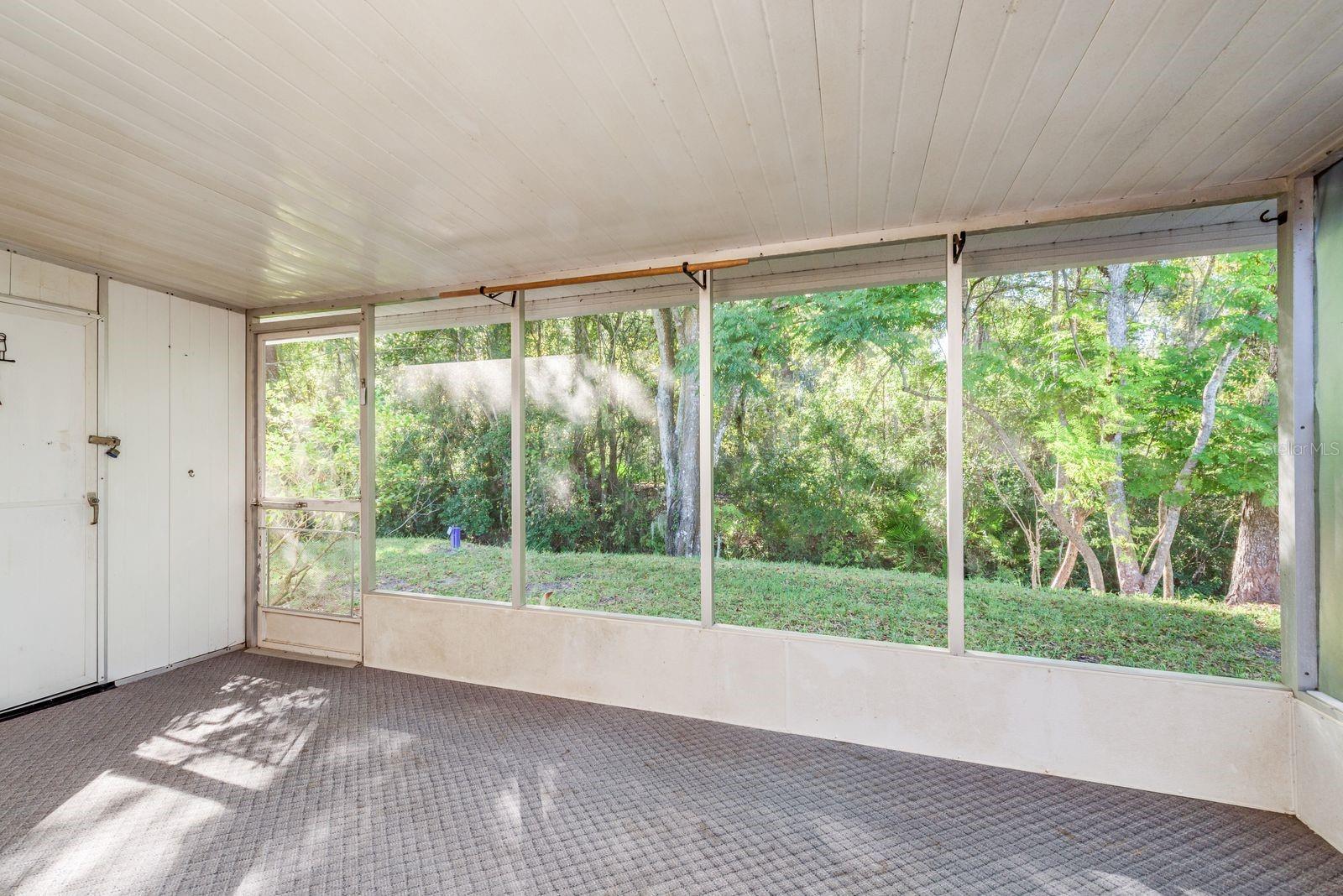 Listing photo id 18 for 11737 Bayonet Lane A