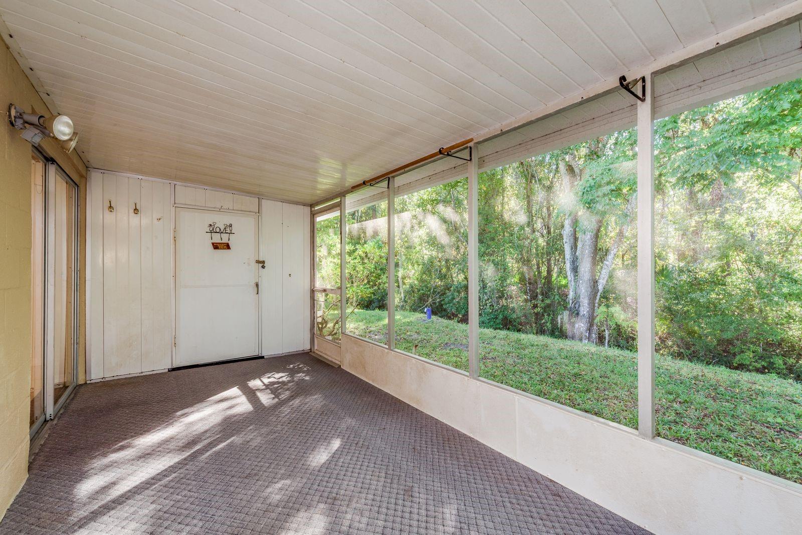 Listing photo id 19 for 11737 Bayonet Lane A