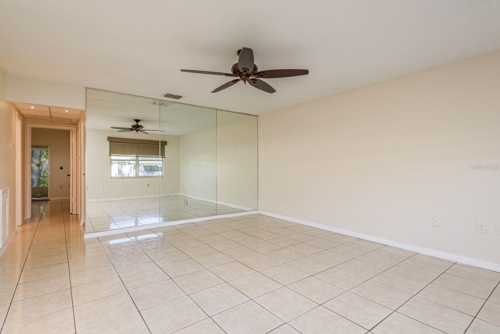 Listing photo id 4 for 11737 Bayonet Lane A