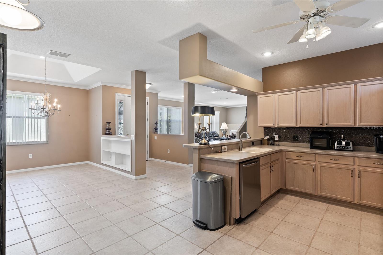 Image 5 of 23 For 7606 Berna Lane