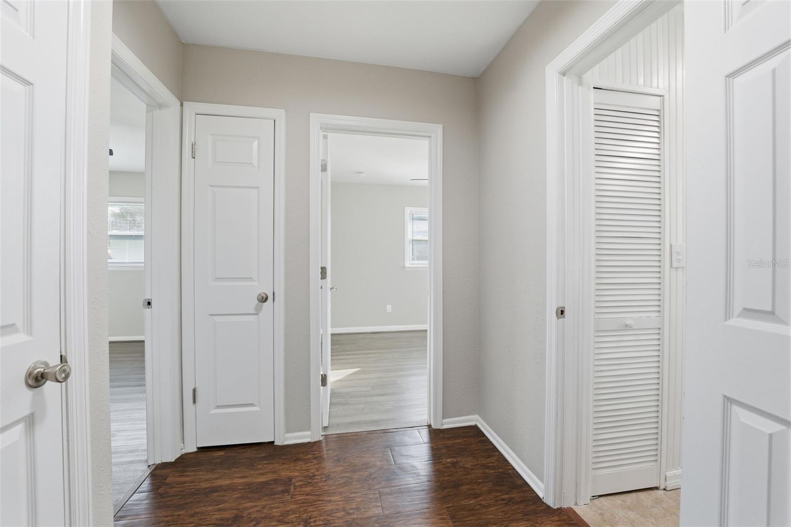 Image 15 of 38 For 2004 Culberson Avenue