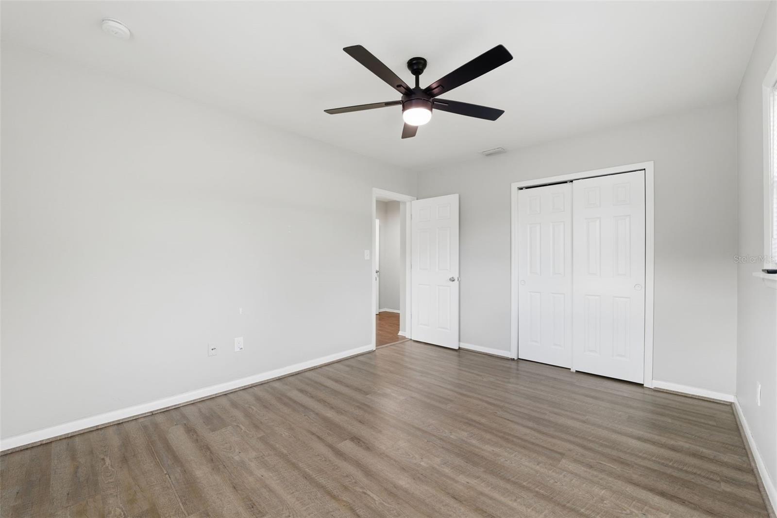 Image 20 of 38 For 2004 Culberson Avenue