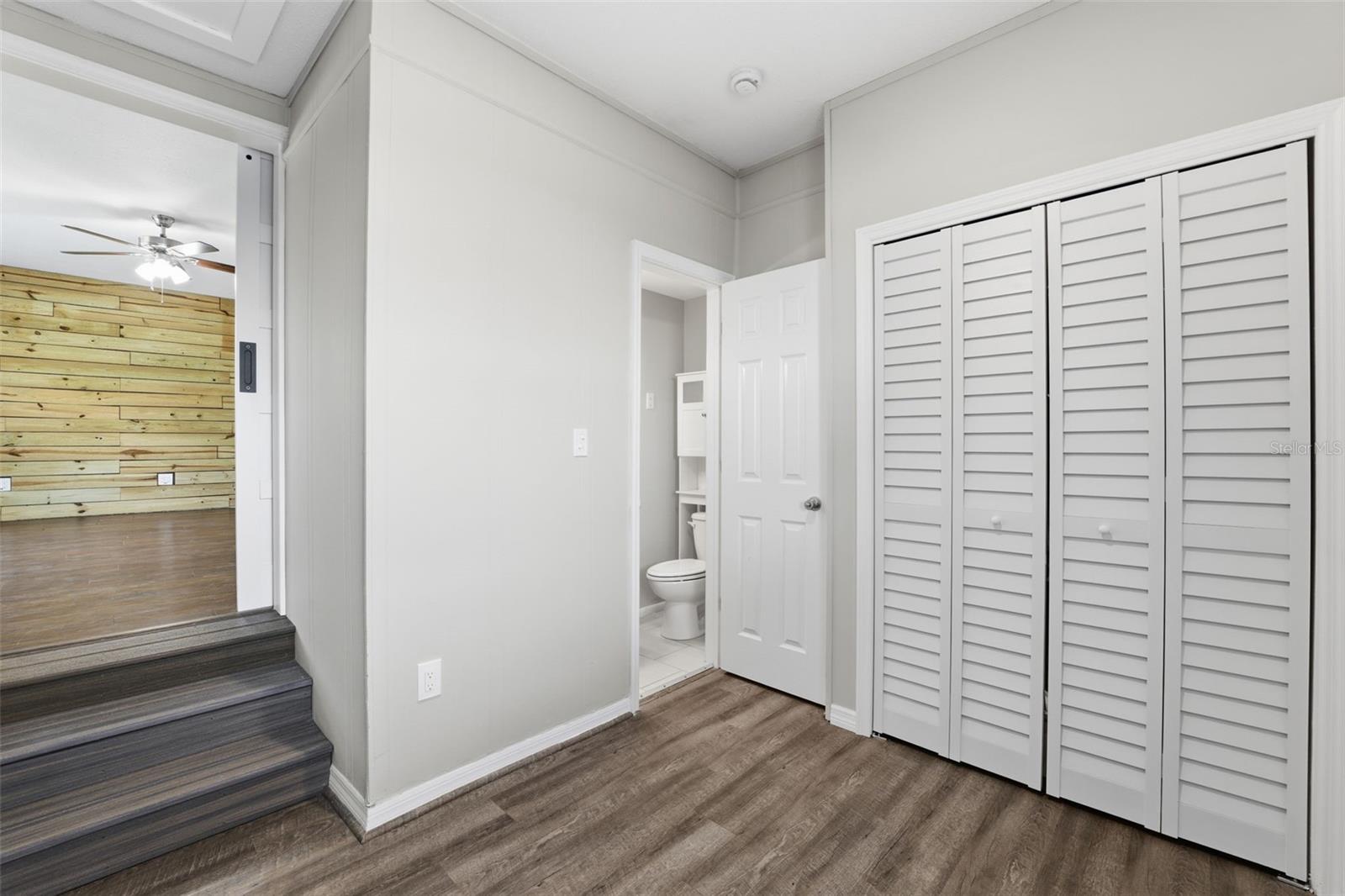 Image 22 of 38 For 2004 Culberson Avenue