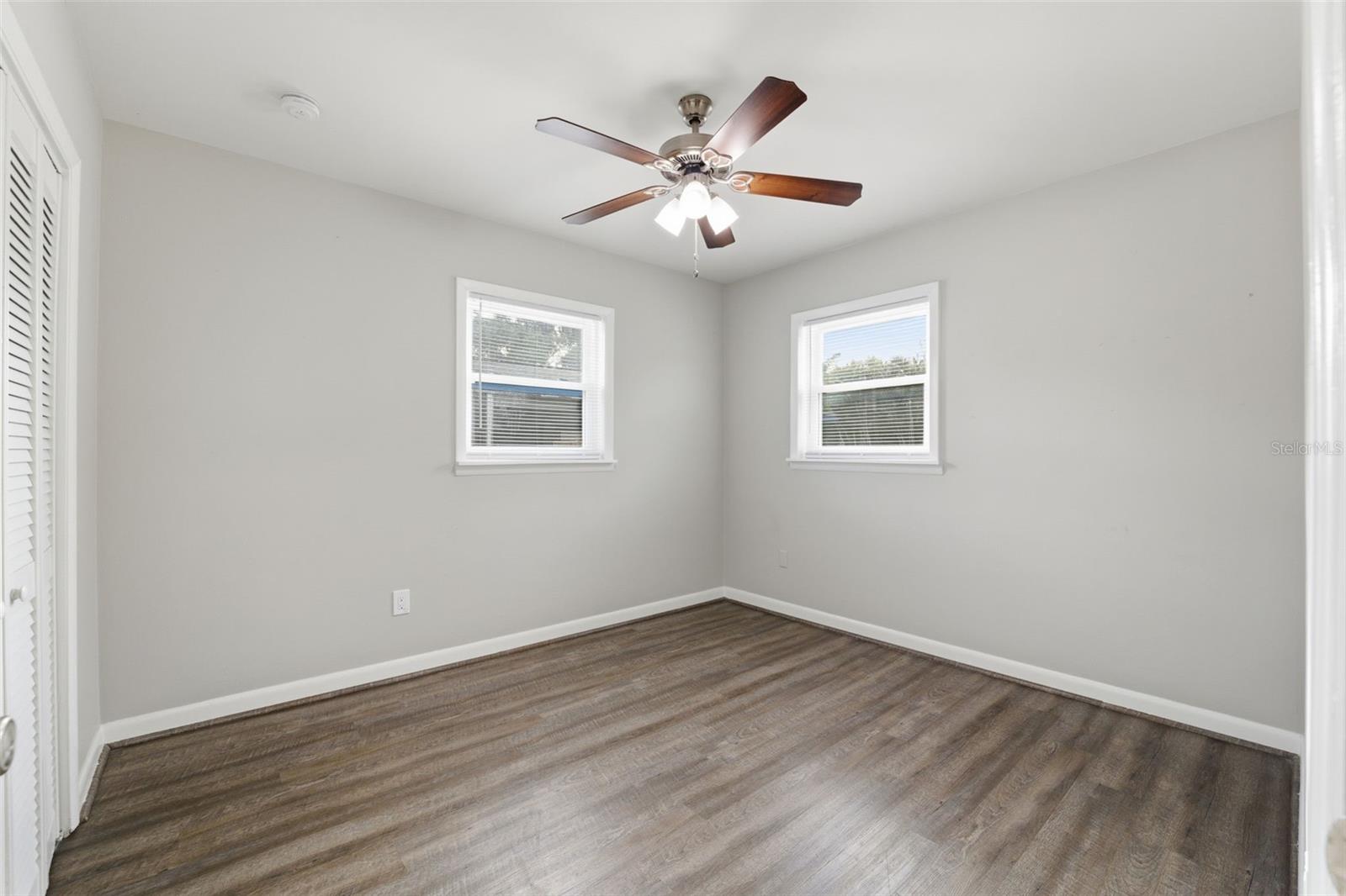 Image 26 of 38 For 2004 Culberson Avenue