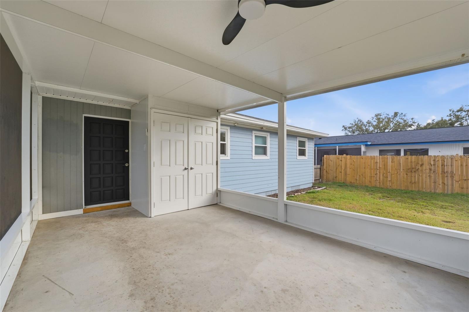 Image 30 of 38 For 2004 Culberson Avenue