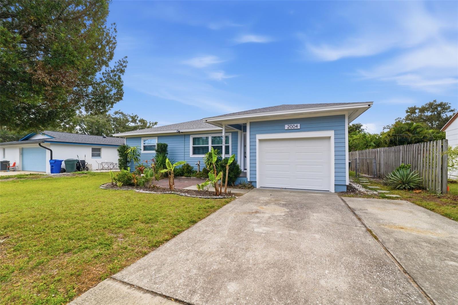 Image 7 of 38 For 2004 Culberson Avenue