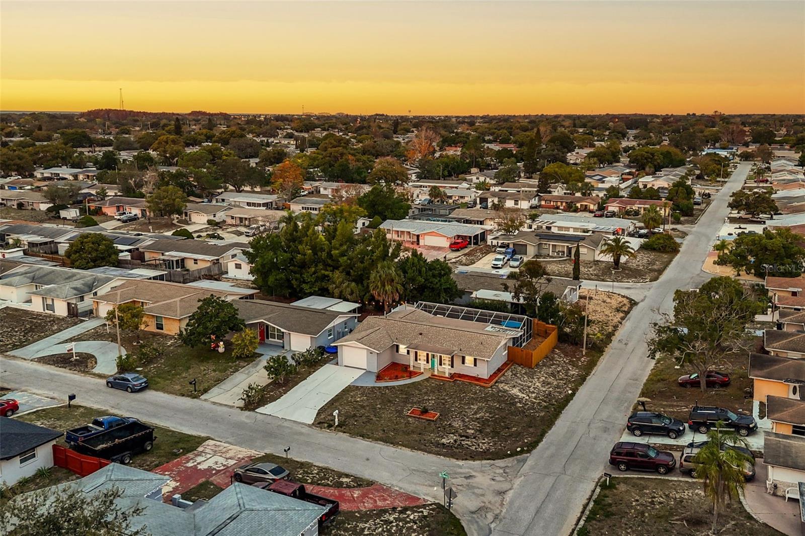 Image 3 of 14 For 7835 Birchwood Drive