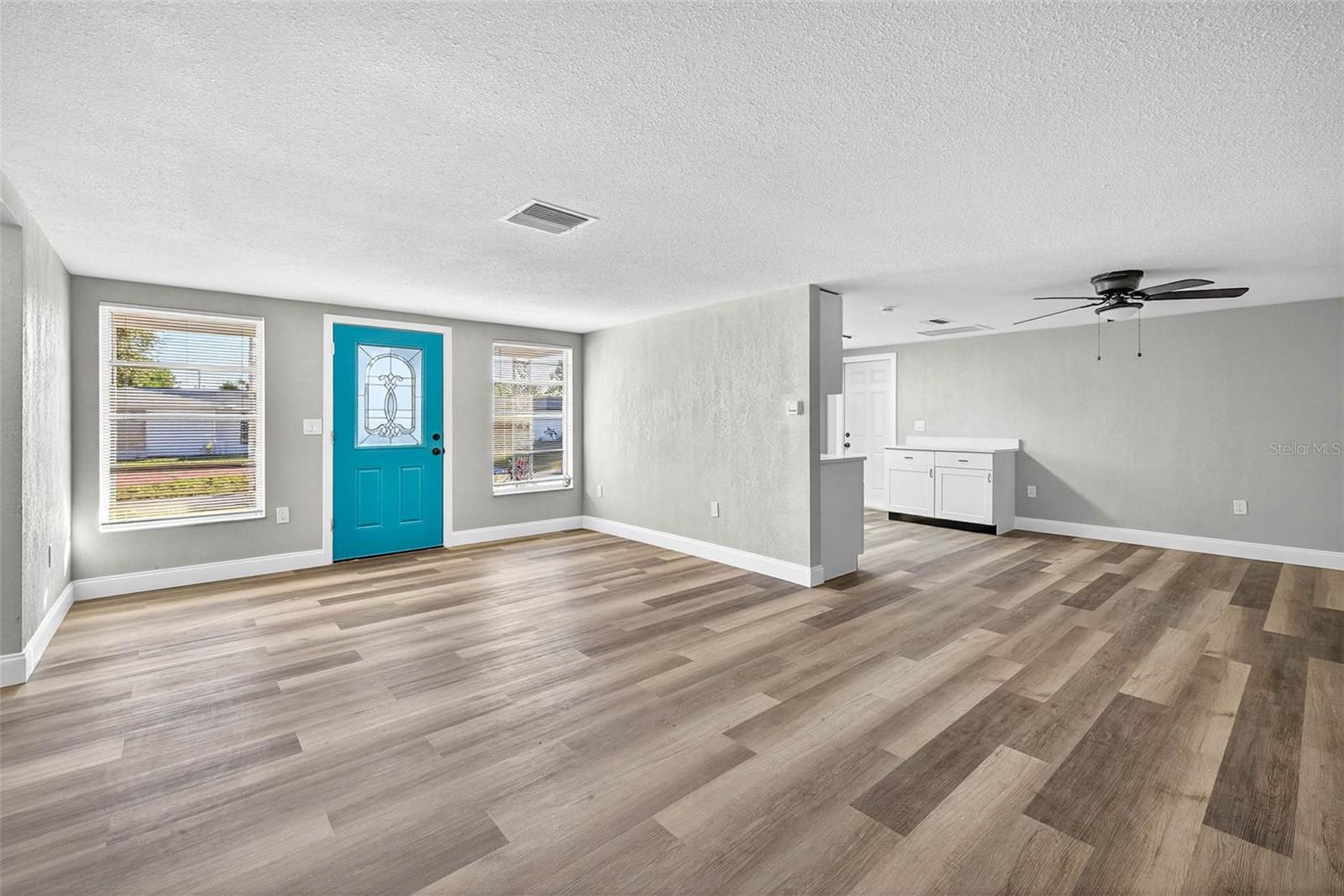 Image 5 of 14 For 7835 Birchwood Drive