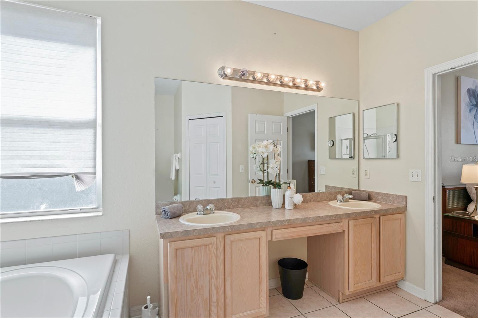 Image 35 of 49 For 3042 Gianna Way