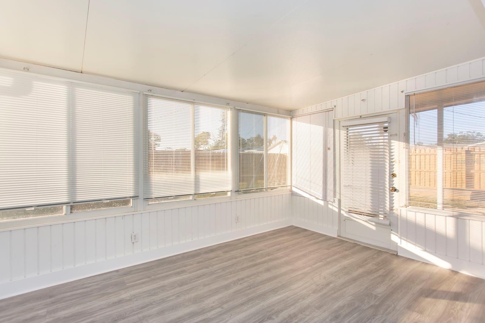 Image 15 of 31 For 4673 Orlando Circle