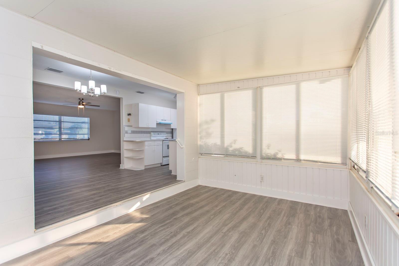 Image 16 of 31 For 4673 Orlando Circle