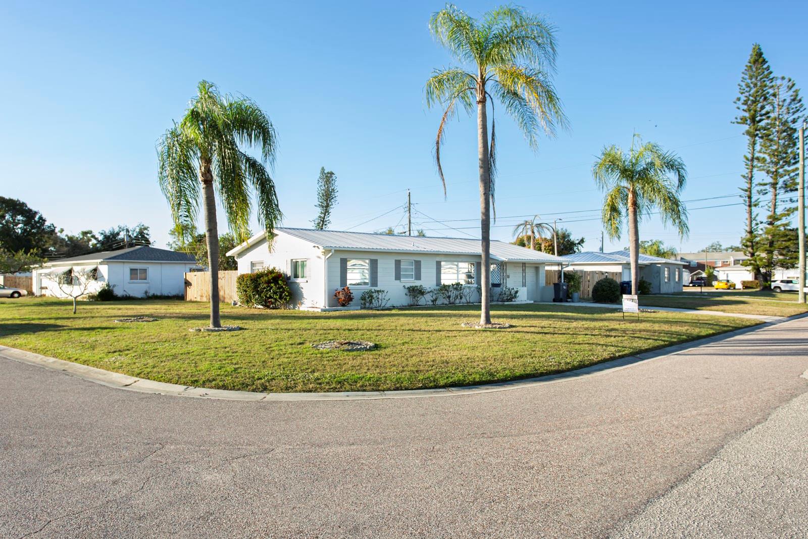 Image 2 of 31 For 4673 Orlando Circle