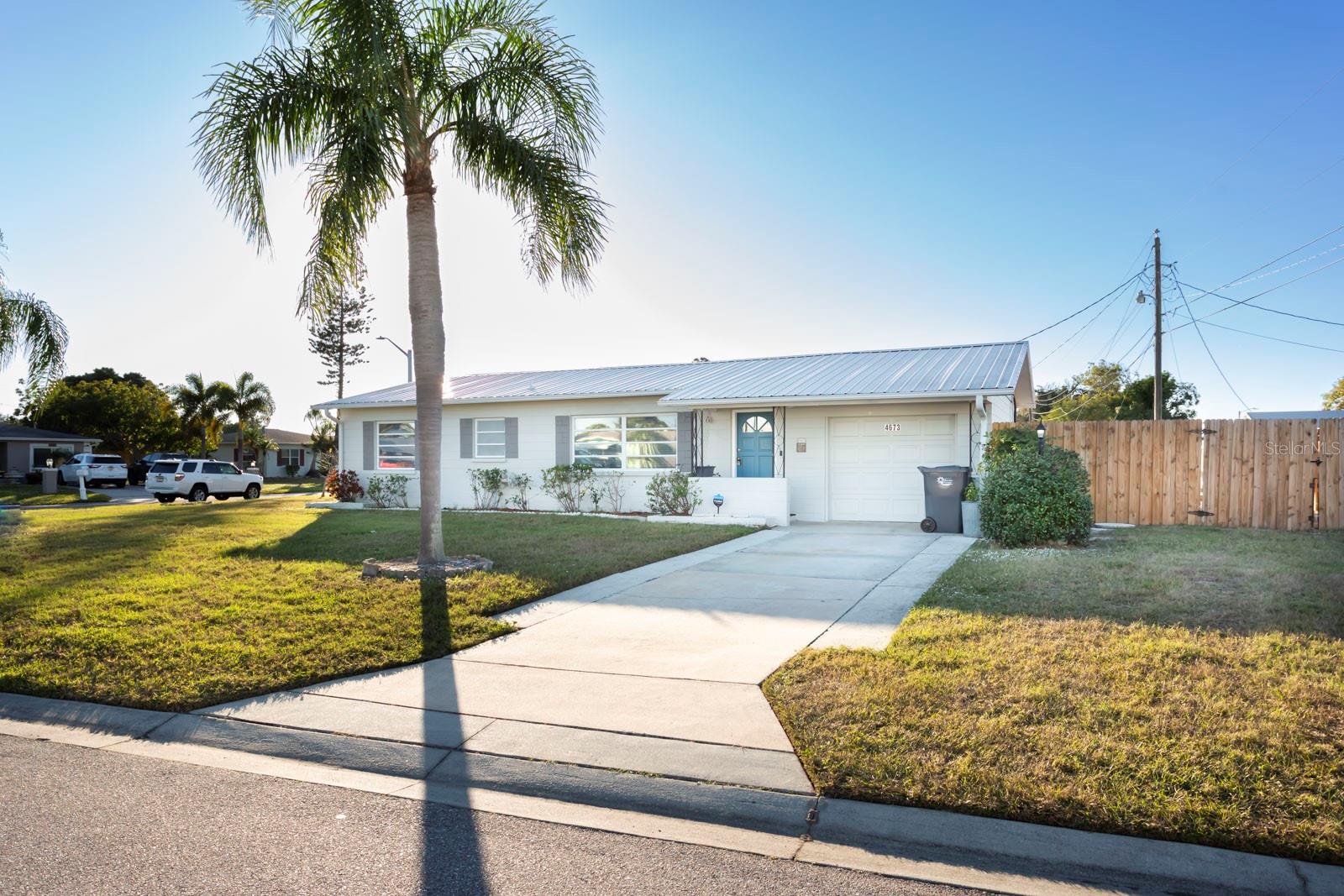 Image 3 of 31 For 4673 Orlando Circle