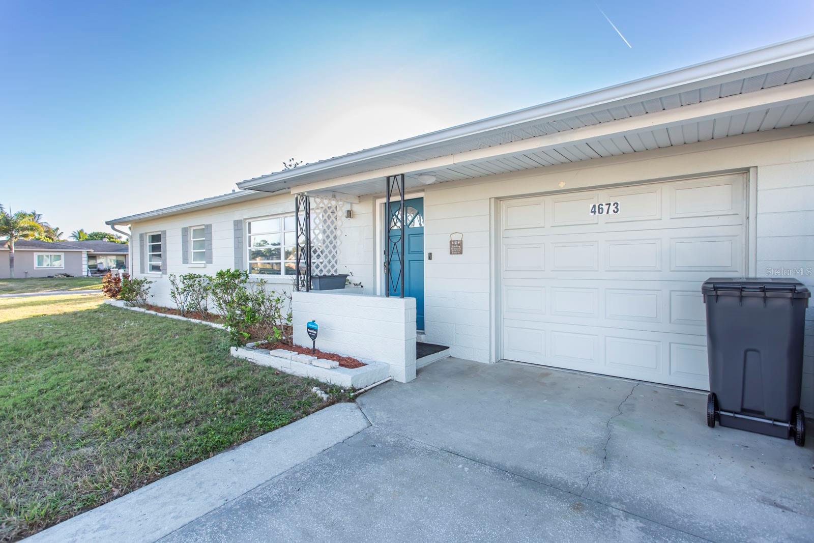 Image 4 of 31 For 4673 Orlando Circle