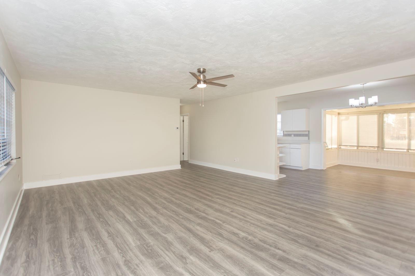 Image 7 of 31 For 4673 Orlando Circle