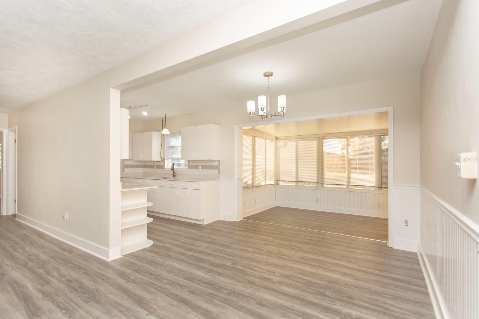 Image 9 of 31 For 4673 Orlando Circle