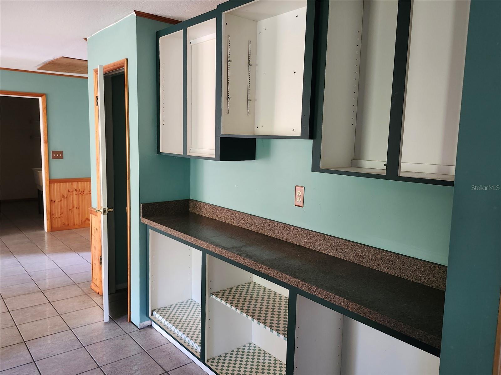 Image 7 of 20 For 4060 Sail Drive