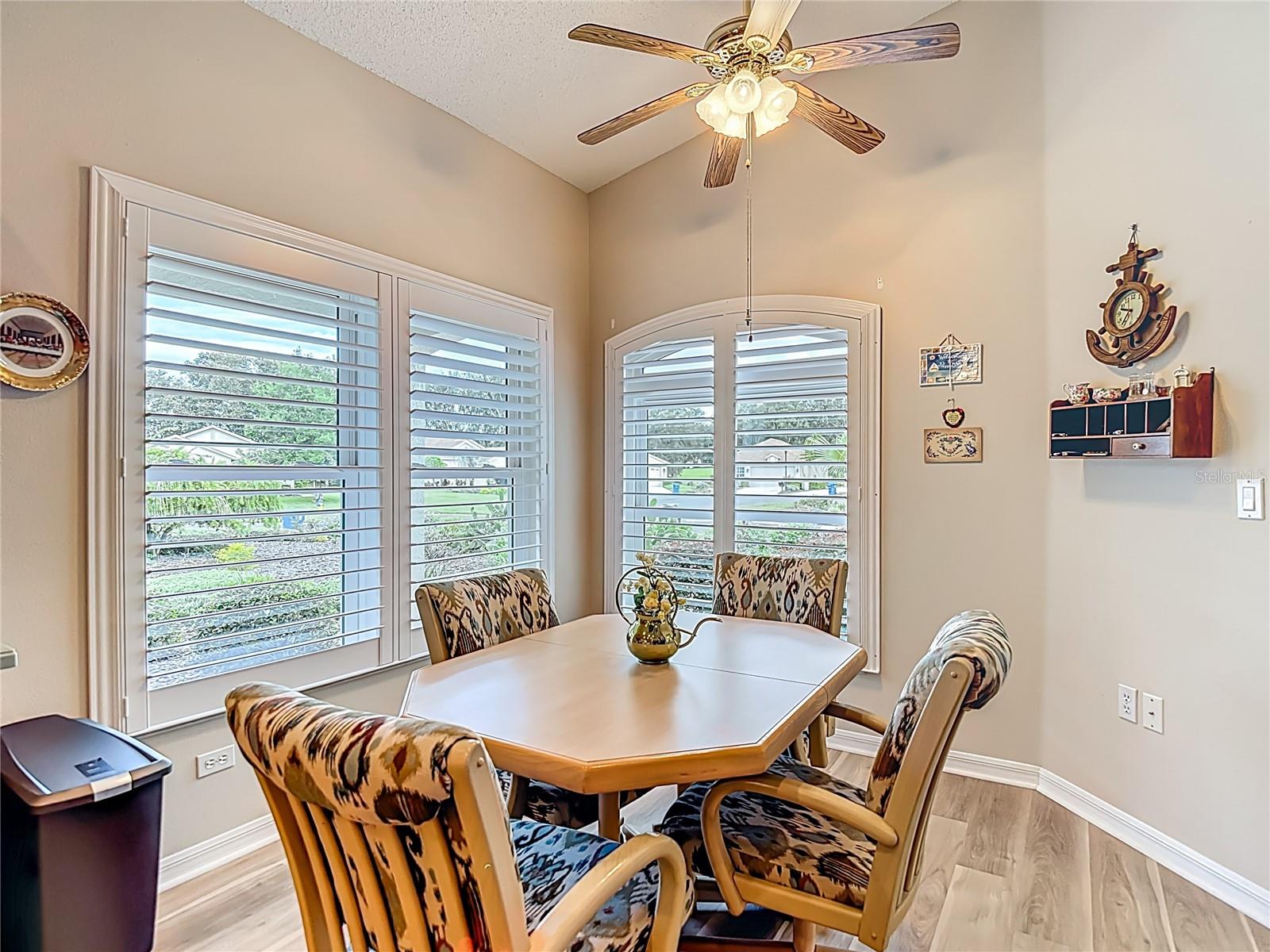 Image 17 of 50 For 232 Center Oak Circle