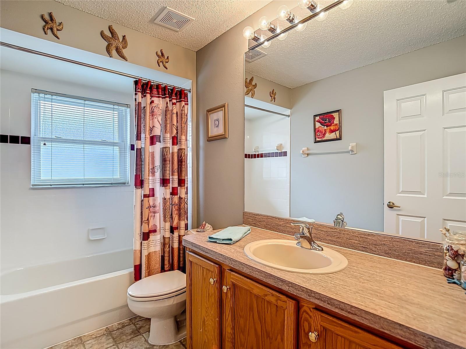 Image 24 of 50 For 232 Center Oak Circle