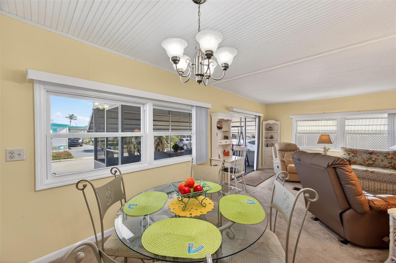 Image 12 of 63 For 3243 Hampshire Drive