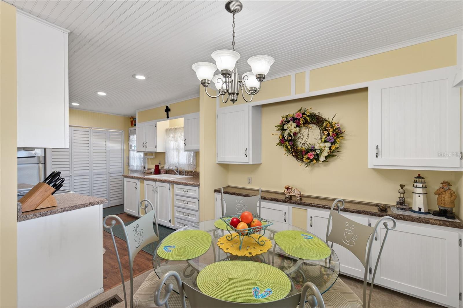 Image 14 of 63 For 3243 Hampshire Drive