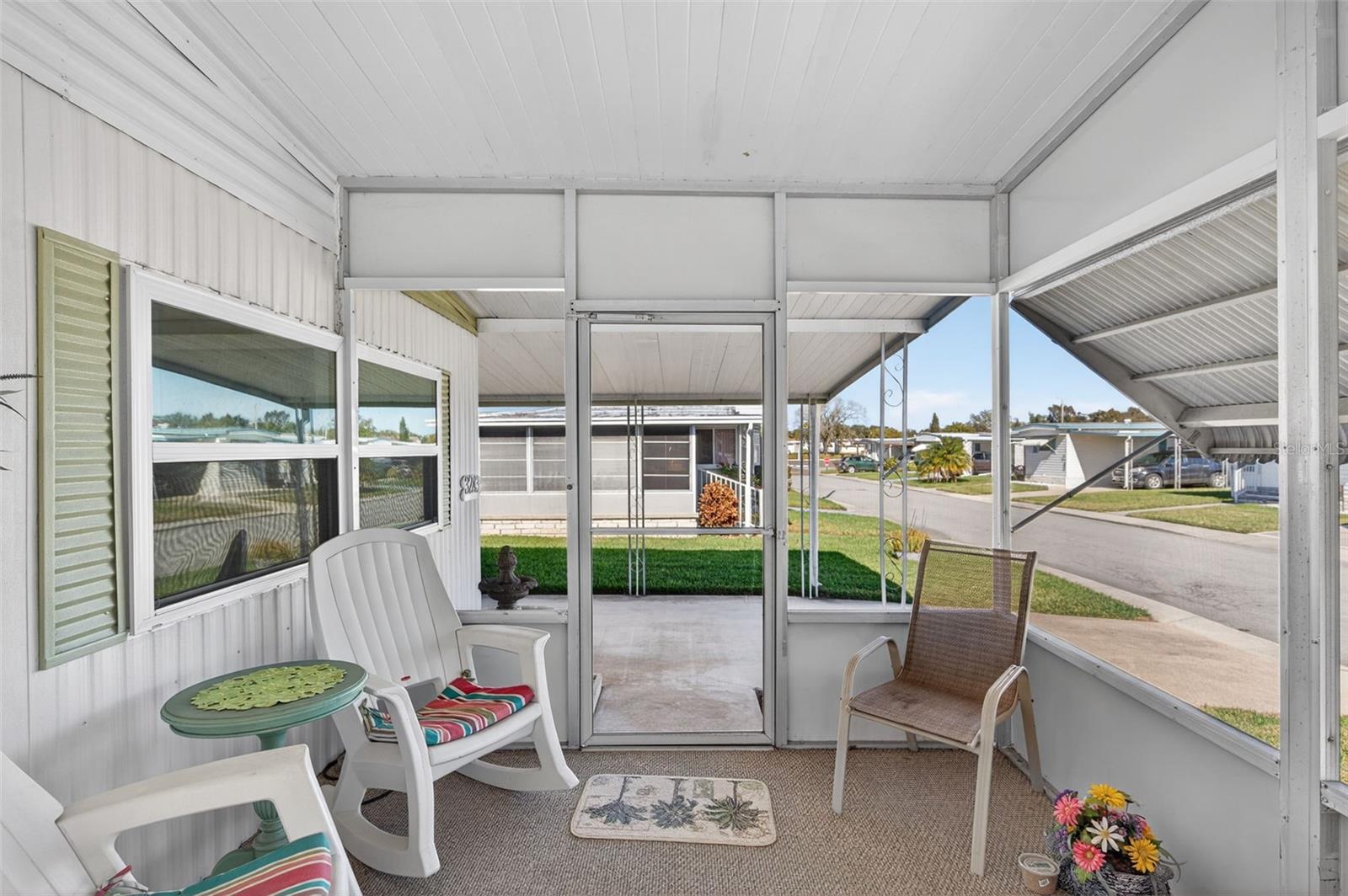 Image 40 of 63 For 3243 Hampshire Drive