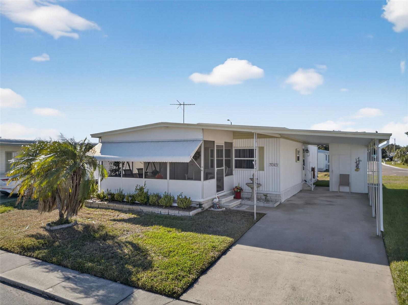 Image 41 of 63 For 3243 Hampshire Drive