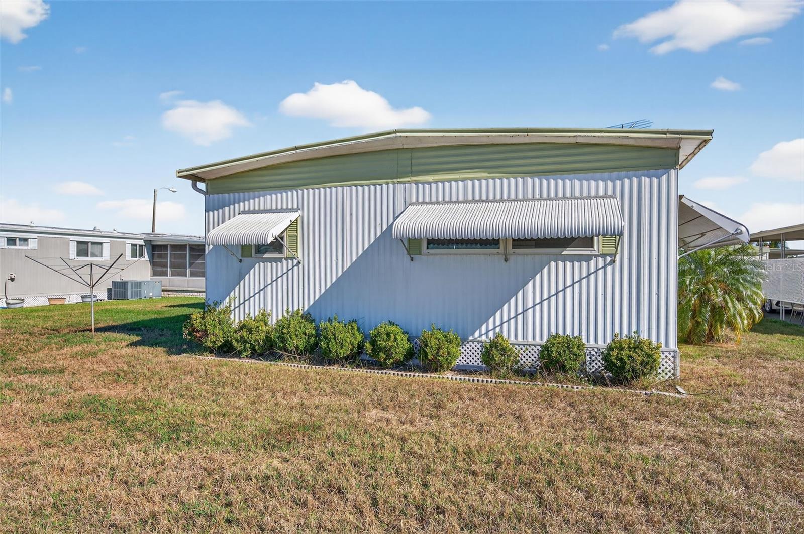 Image 42 of 63 For 3243 Hampshire Drive