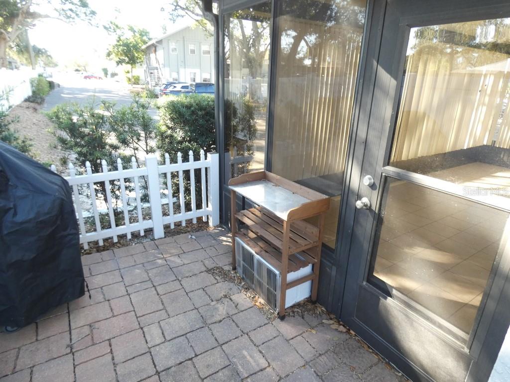 Image 15 of 45 For 1960 Union Street 41