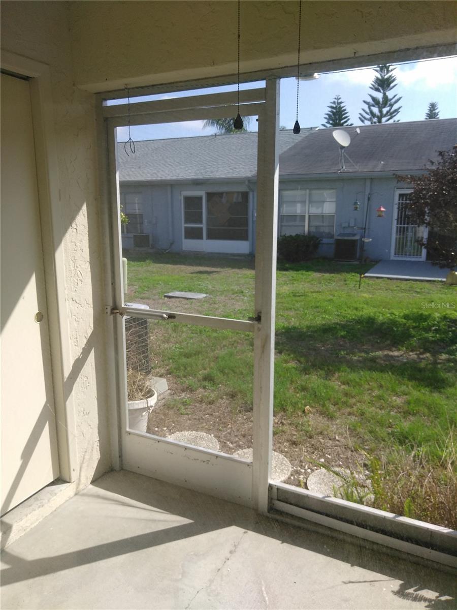 Image 11 of 12 For 2932 Bradley Court