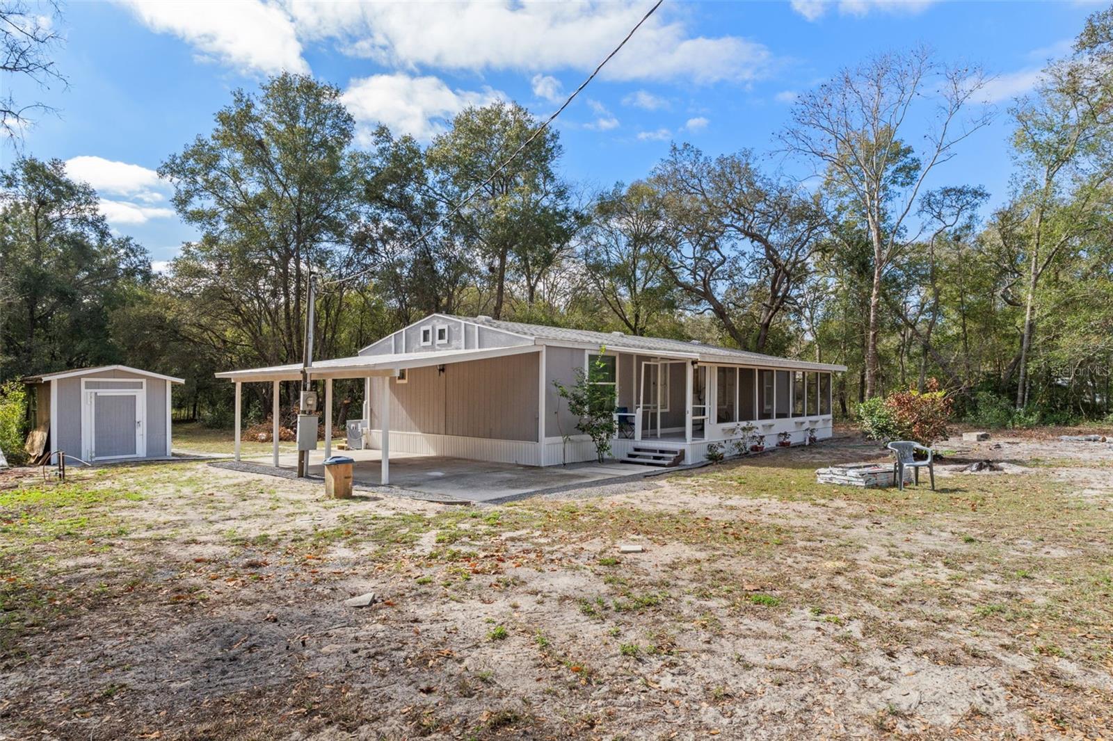 Listing photo id 2 for 1696 Naperville Lane