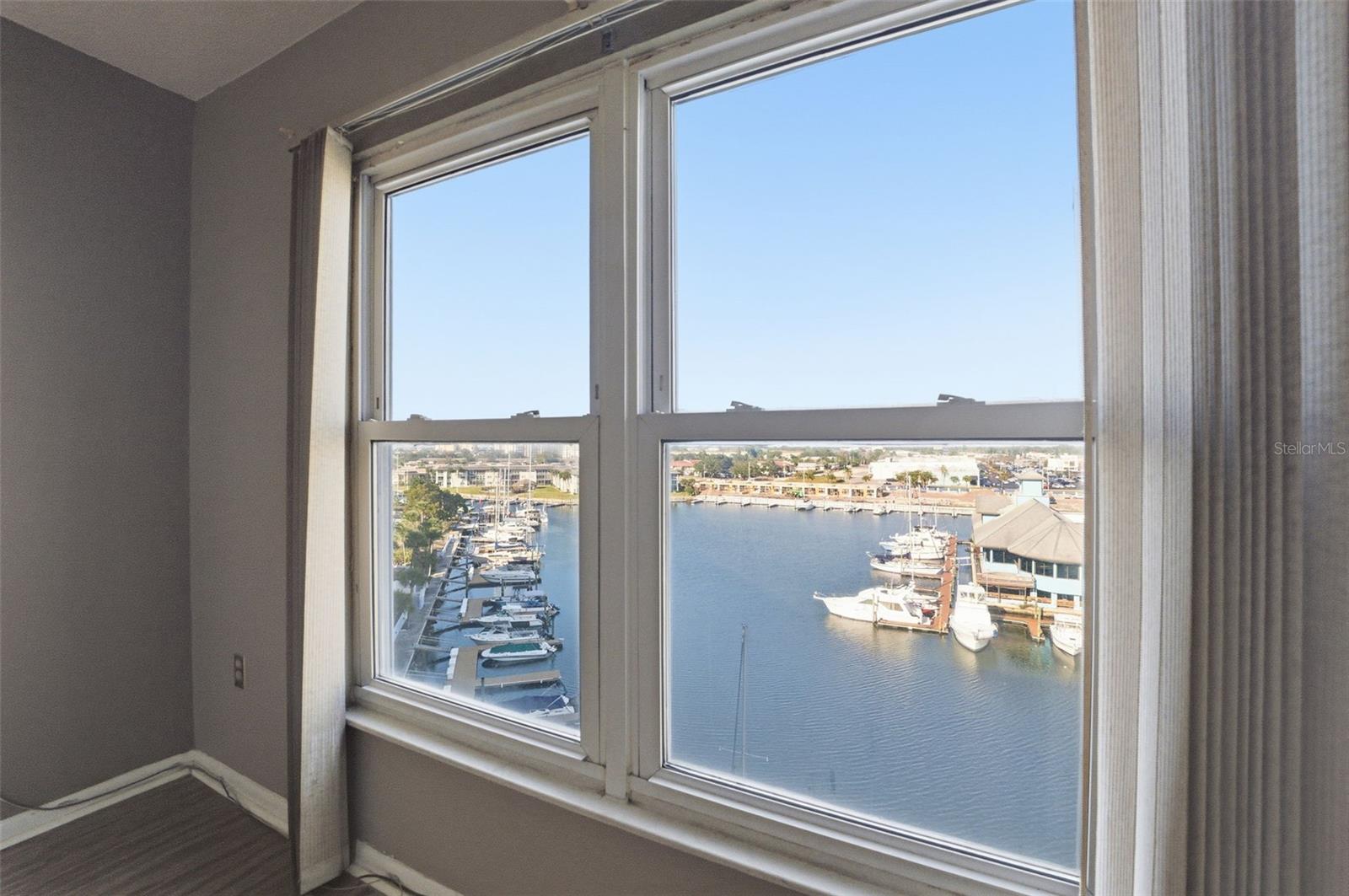 Image 16 of 41 For 4939 Floramar Terrace 712