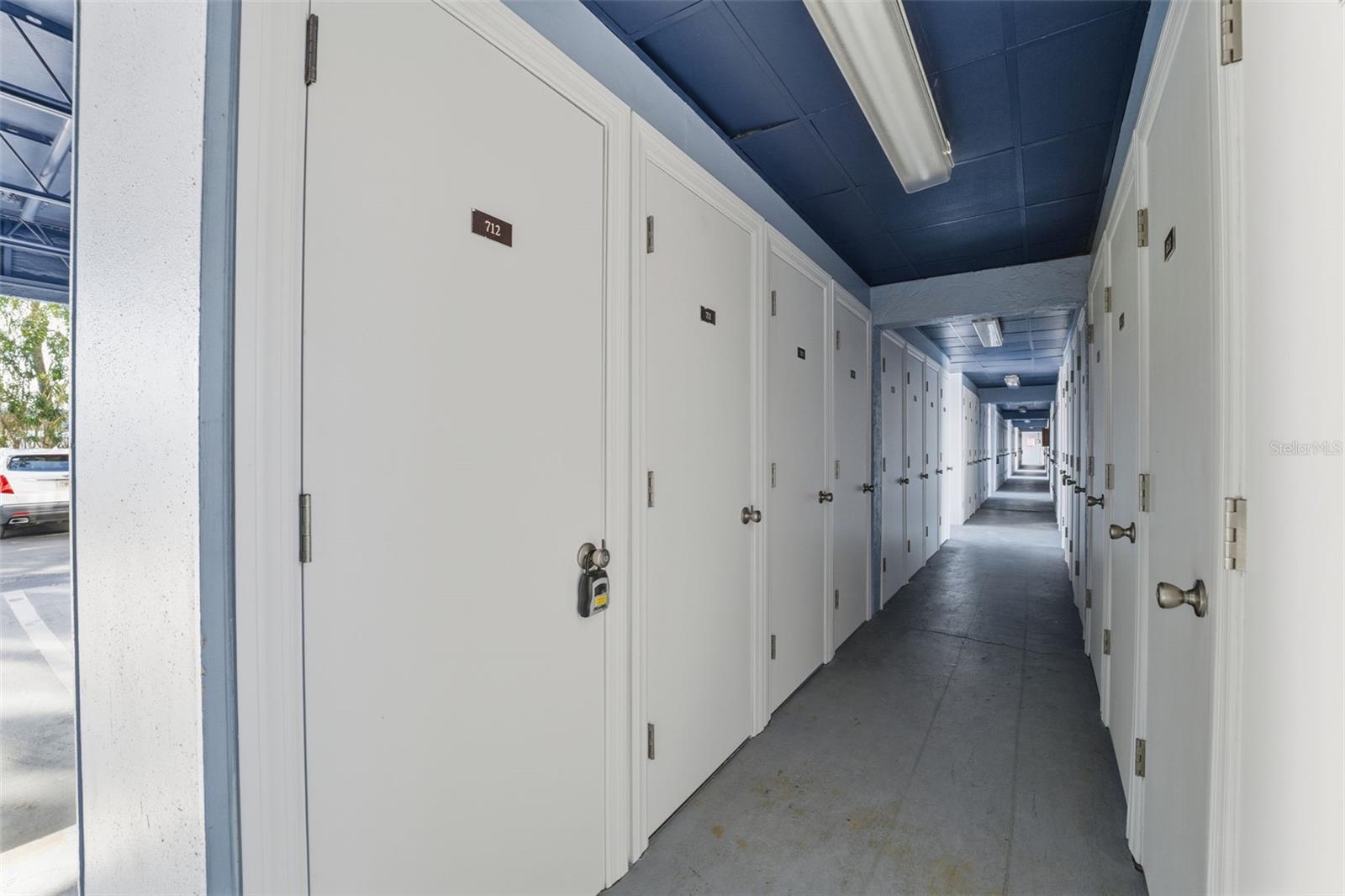 Image 23 of 41 For 4939 Floramar Terrace 712