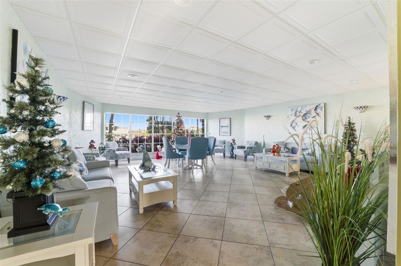 Image 25 of 41 For 4939 Floramar Terrace 712