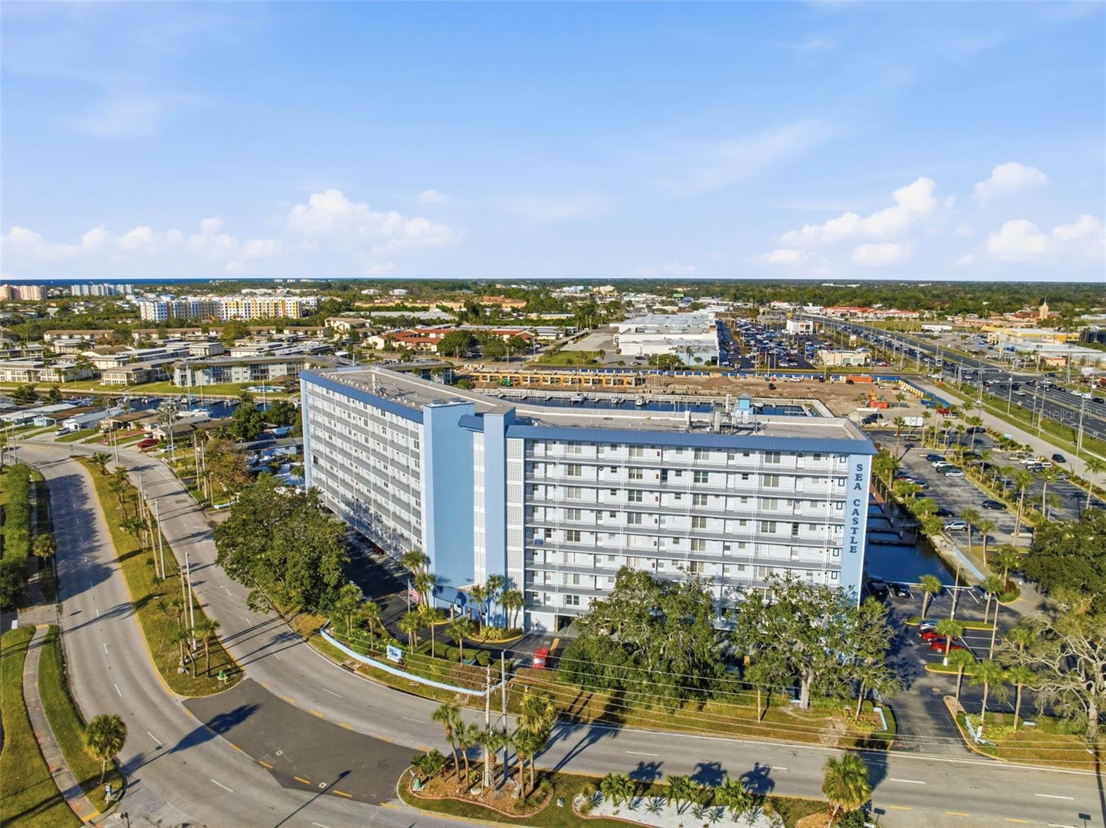 Image 29 of 41 For 4939 Floramar Terrace 712