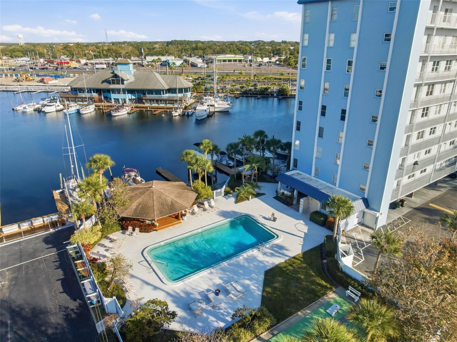 Image 38 of 41 For 4939 Floramar Terrace 712