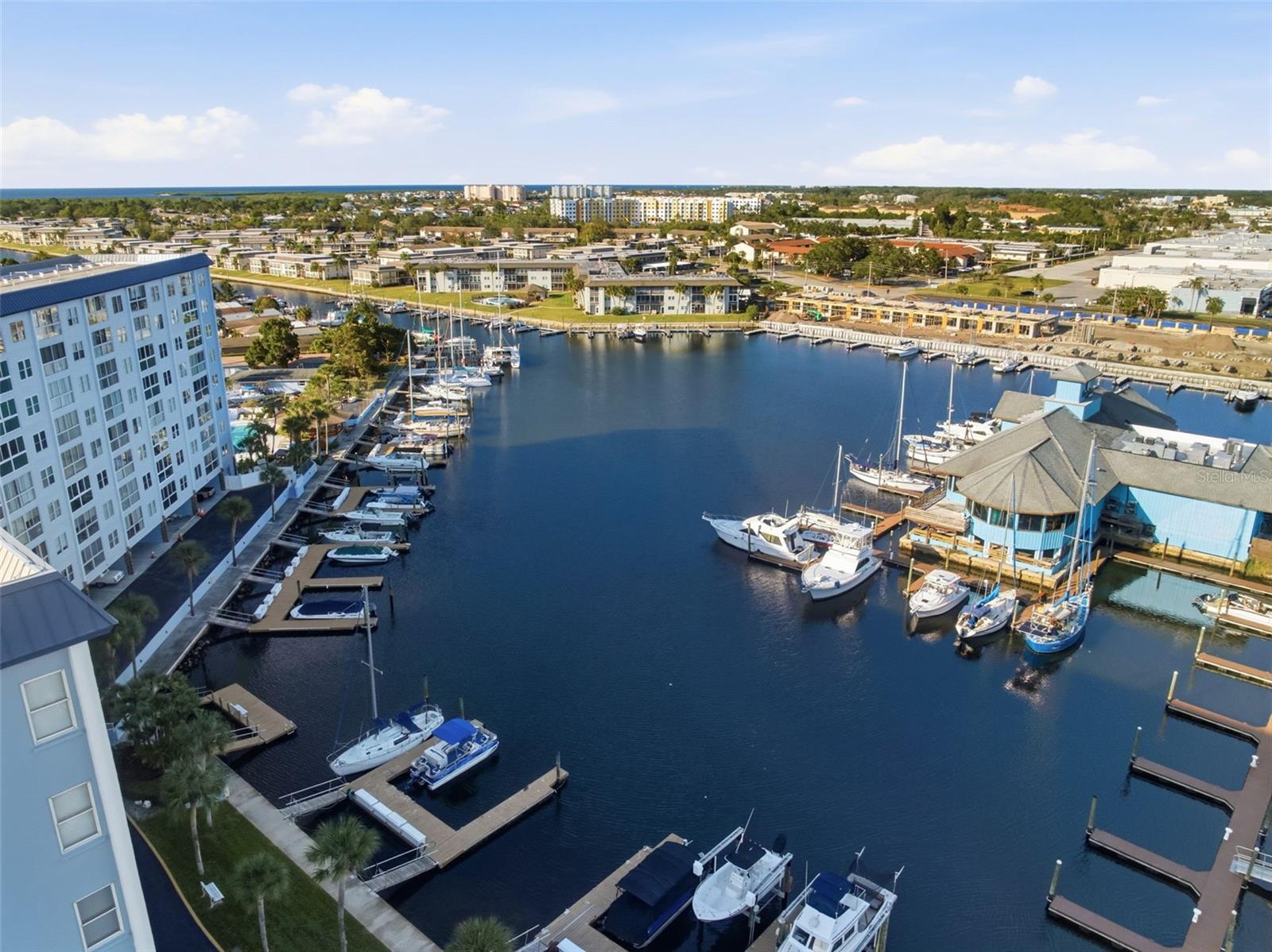 Image 40 of 41 For 4939 Floramar Terrace 712