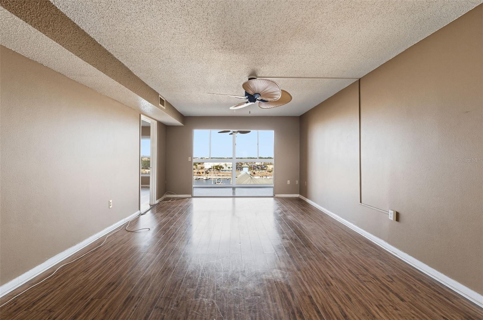 Image 5 of 41 For 4939 Floramar Terrace 712