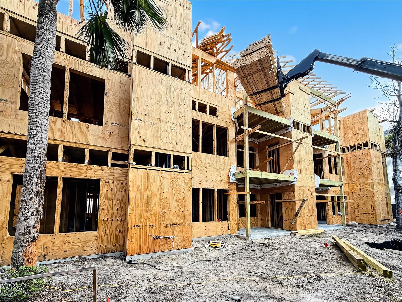 Image 4 of 24 For 3313 Haviland Court 102