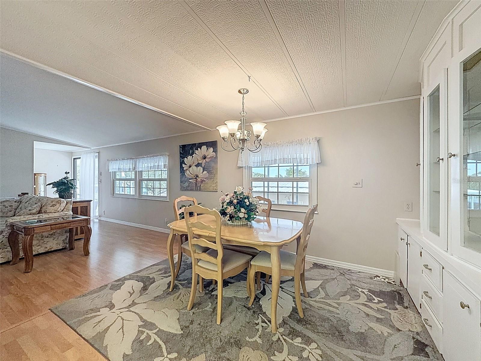 Image 17 of 57 For 14456 Brookridge Boulevard